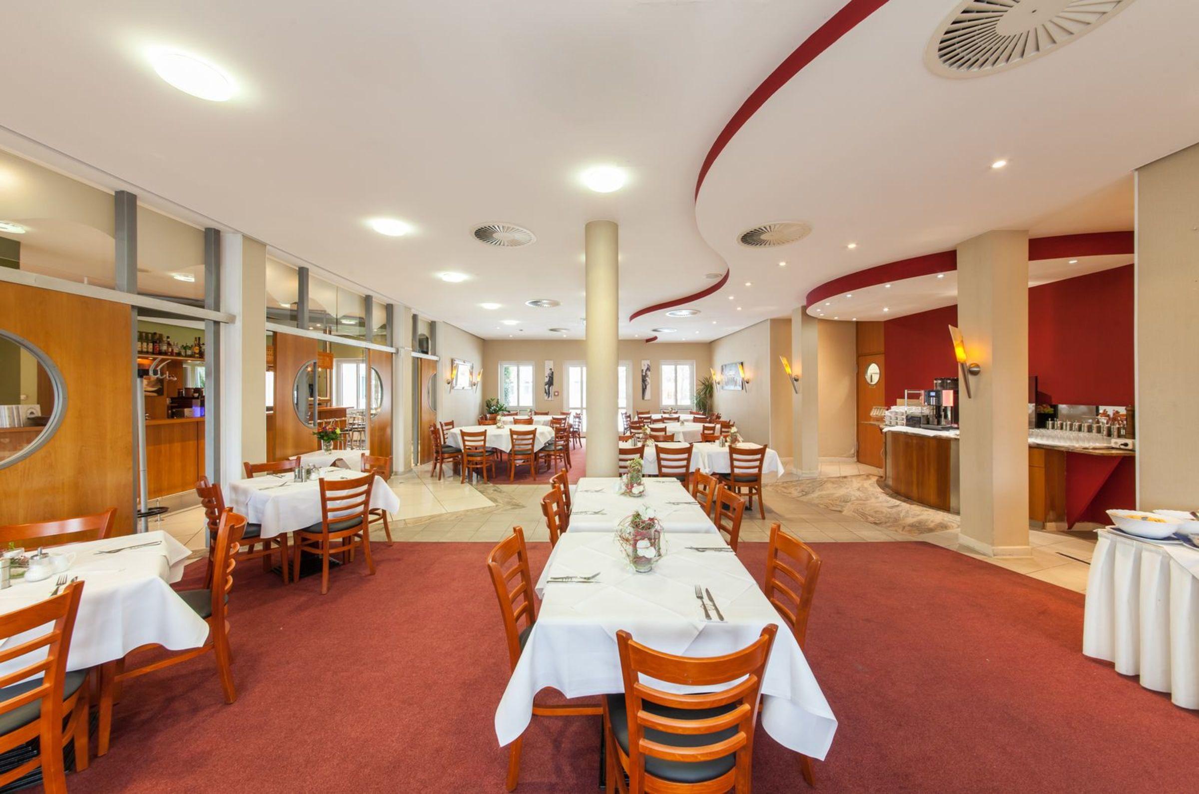 Garner Hotel Cottbus Sued By Ihg Exterior photo