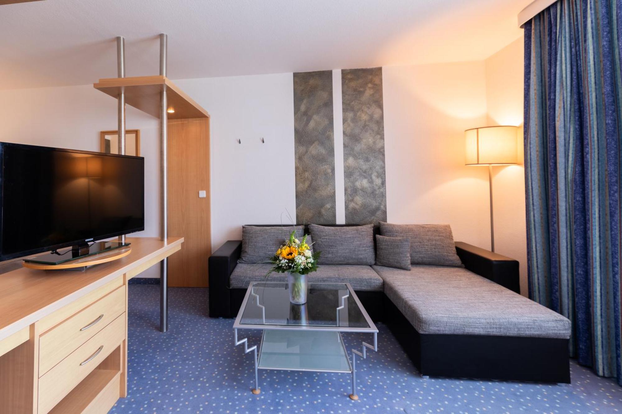 Garner Hotel Cottbus Sued By Ihg Exterior photo